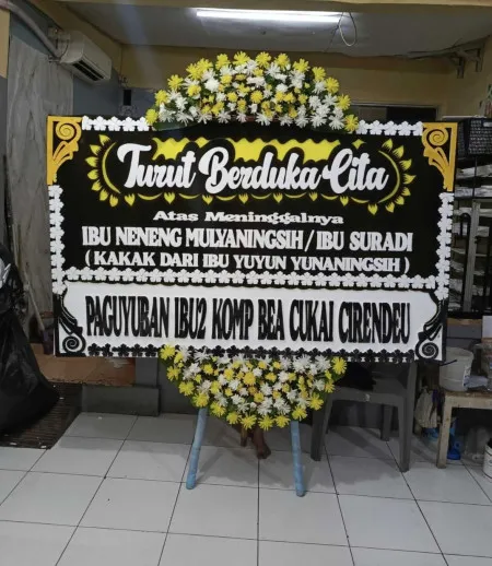 Papan Bunga Duka Lingga